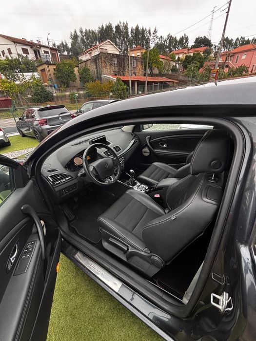 Renault Mégane 3 coupé Bose Edition 1.5 dci 110cv gasóleo (2014)
