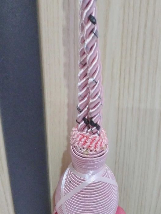 Кисти для штор / подхваты розовые б/у