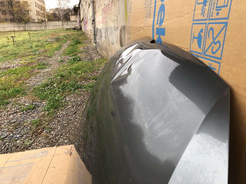 Капот  гольф 7 б/ у