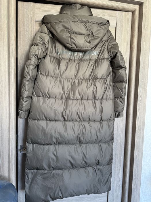 Пуховик жіночий фірми CLASNA родмір S