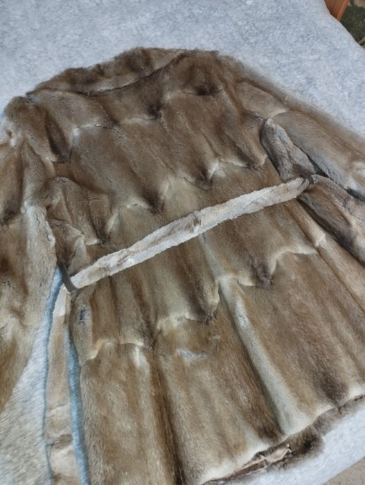 Натуральна жіноча шуба з ондатри, розмір xxl 44-52