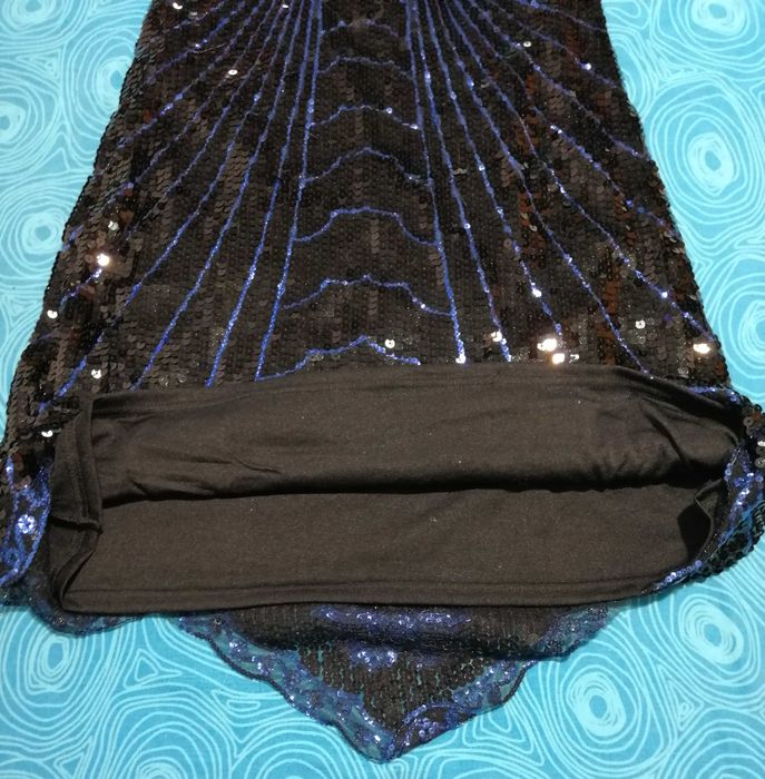 Vestido noite azul, de lantejoulas e de alças, tamanho M