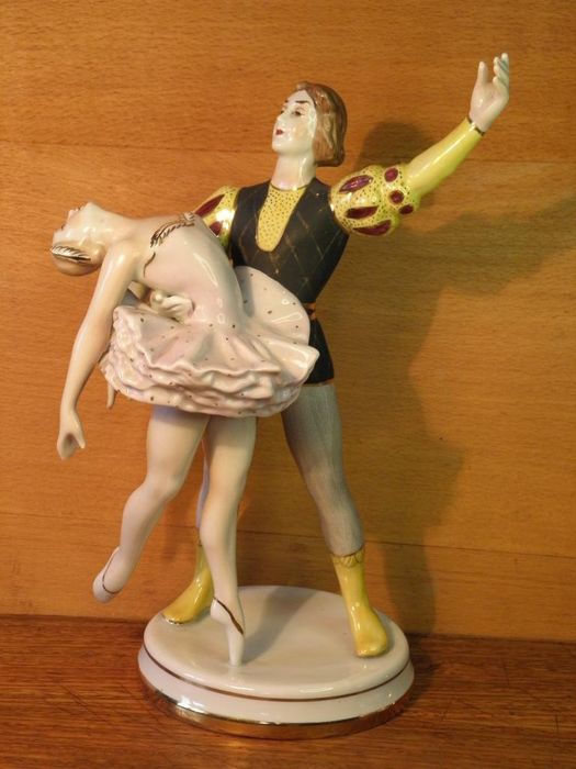 Статуэтка Адажио