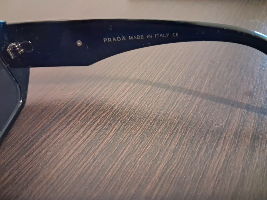 Prada  стильні окуляри .