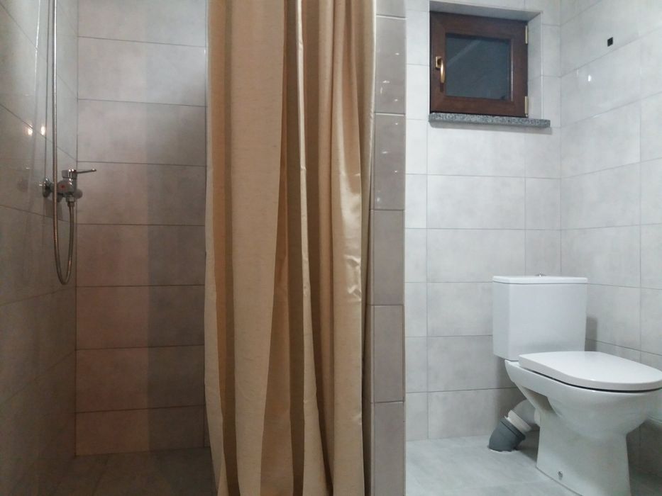 Готовий новий комплекс з 2 будинків