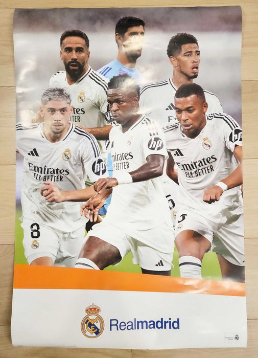 Plakat Real Madryt 61 x 91,5 cm Papier do pakowania Real Madryt