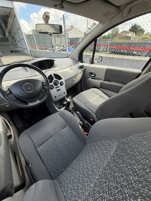 Renault Modus 1.2i 75CV