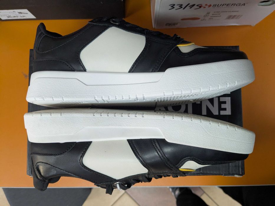 Xti Sneakersy buty sportowe czarno-białe rozm. 38