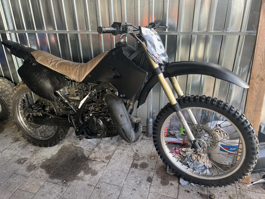 KAWASAKI KMX 125 / KX Do poprawek