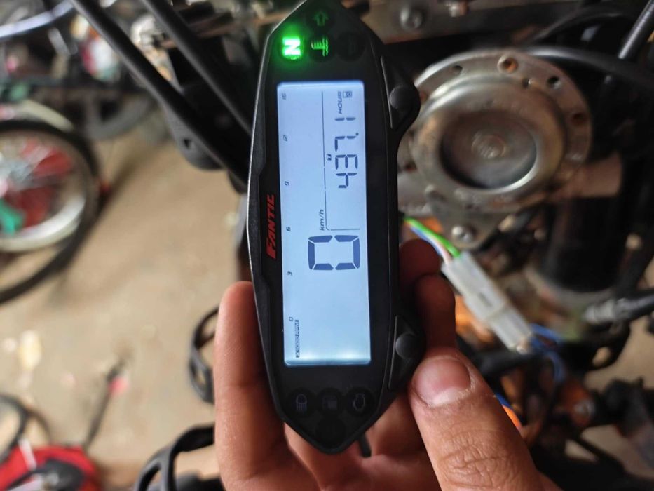 Licznik motocyklowy Fantic stan idealny