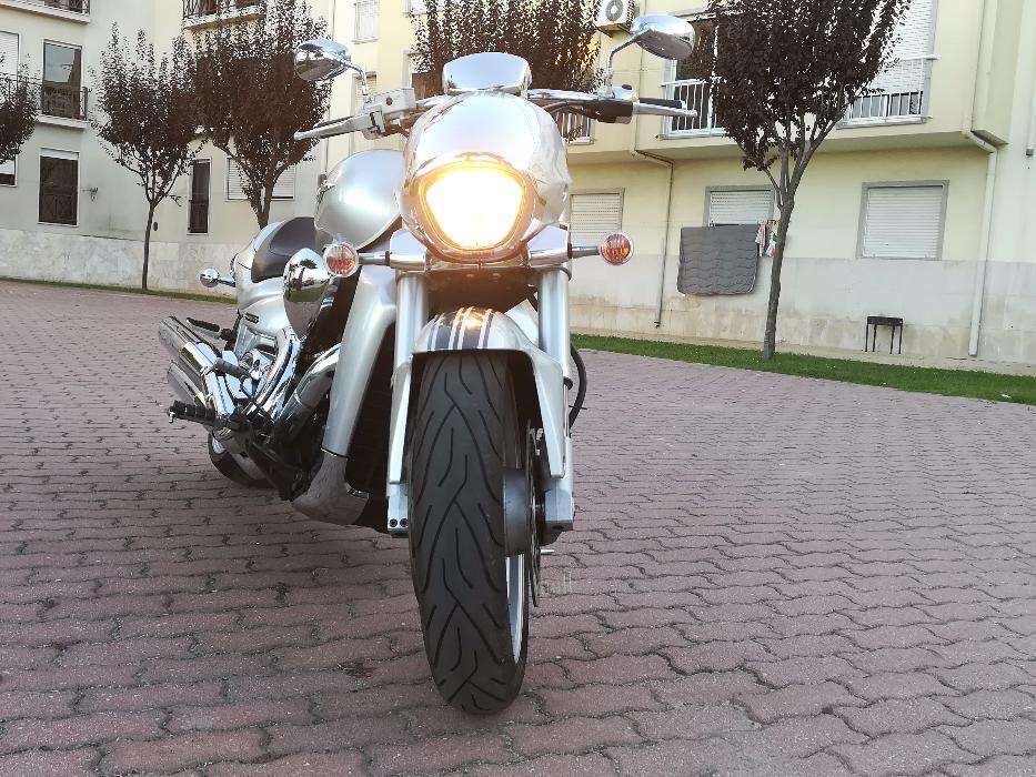 Suzuki indruder M1800R