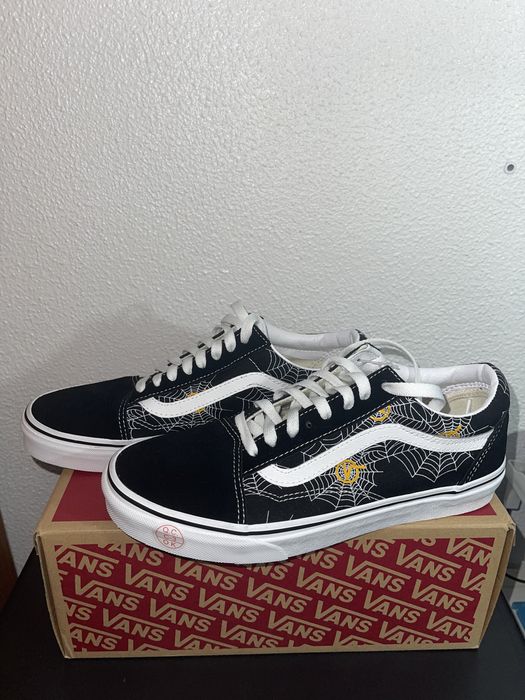 Vans Old Skool spider web
