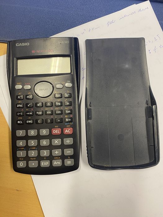 Calculadora científica fx-82MS