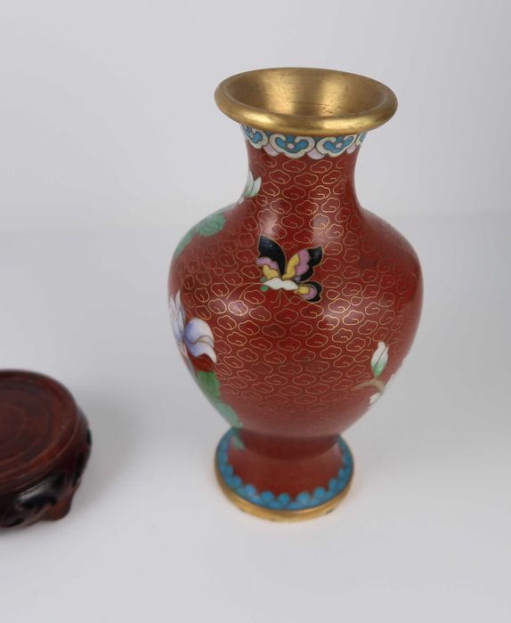 Jarra Cloisonné com suporte - China