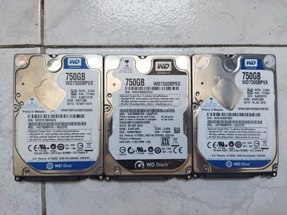 Disco SATA de 1 TB 2,5 polegadas457409738561955843
