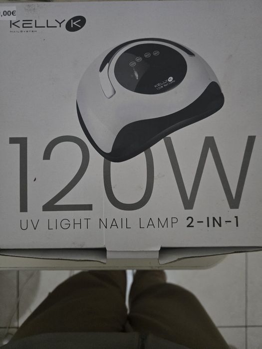 Máquina de fazer unhas com luz
