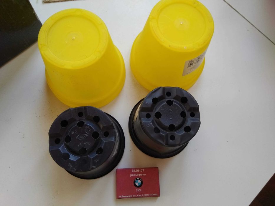 горшок для цветов с желтым кашпо поддоном комплект