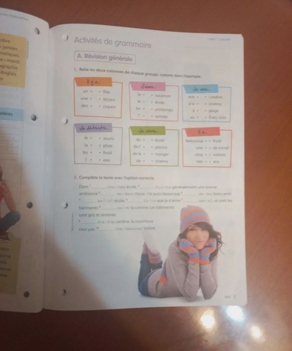 Caderno de atividades de francês 8° ano