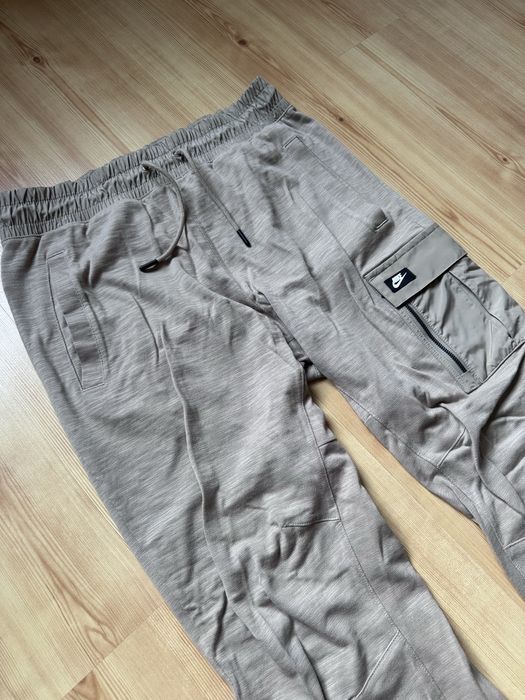 Спортивні штани Nike