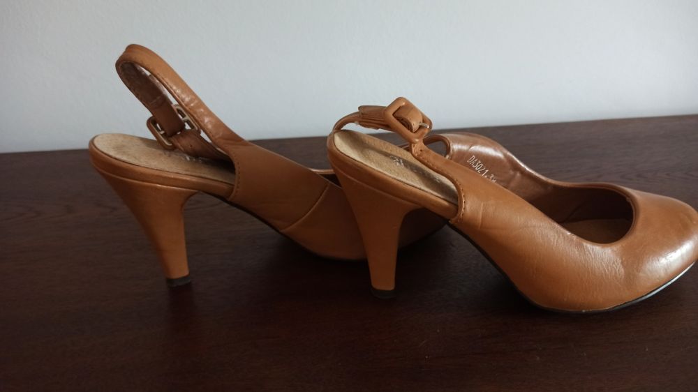 Sandały, czółenka bez pięty