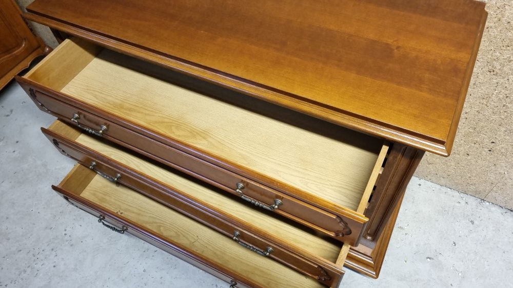 Komoda z szufladami z Belgii