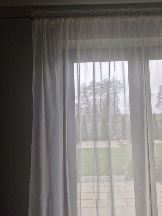 Długa firana woalowa w kolorze kremowym