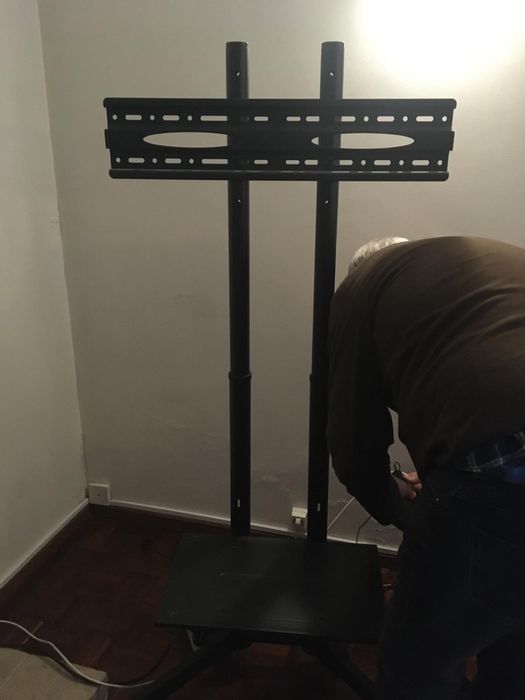Suporte de tv com pé