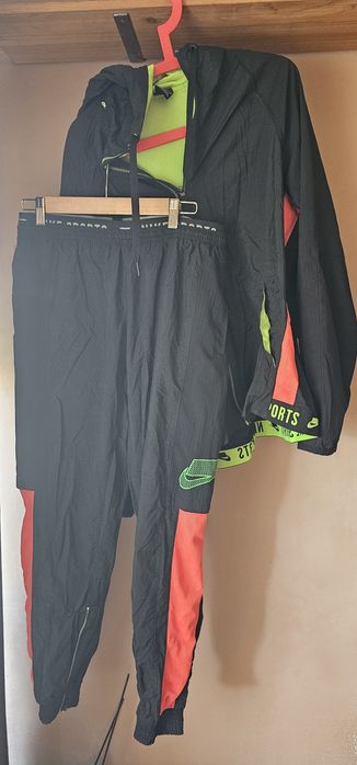 Dres Nike Rozmiar M