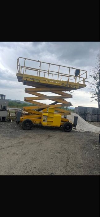 Послуги автовишки, ножничного підйомника чи екскаватора