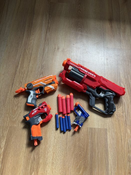 Pistolety Nerf 4 sztuki