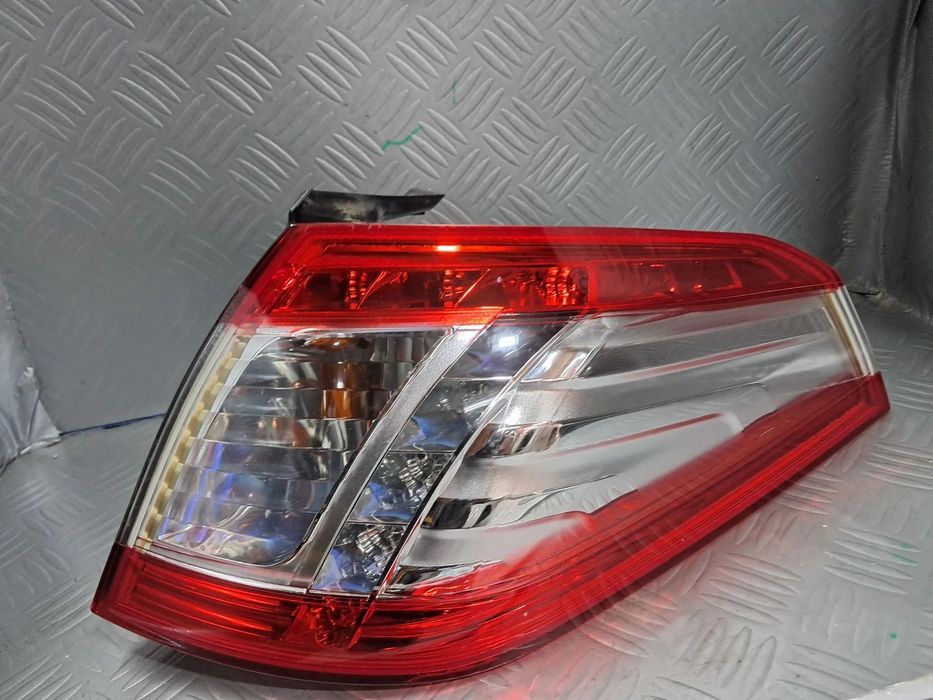 Farolim Direito Peugeot 508 I carrinha