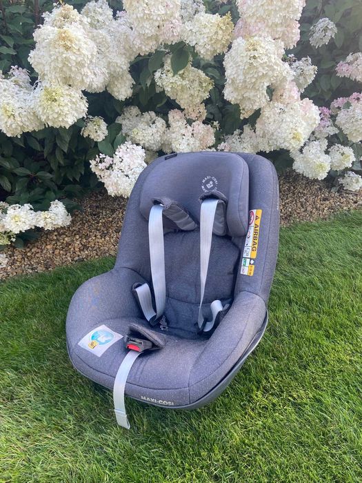Fotelik samochodowy Maxi Cosi Pearl Pro z bazą