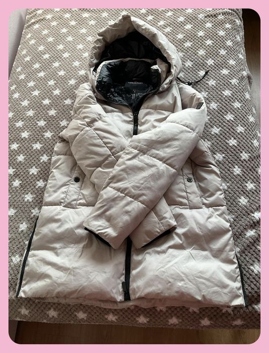 Ciepła kurtka firmy volcano