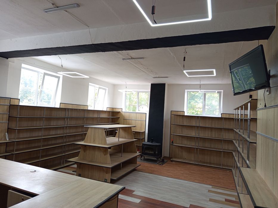ОРЕНДА -ПРОДАЖ КОМЕРЦІЙНОГО приміщення,центр,ринок, 50м2.