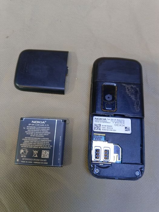 Телефон Nokia 6233
