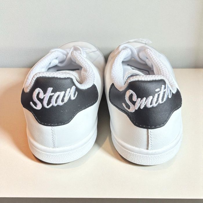 Adidas Stan Smith dziecięce białe sneakersy r. 26