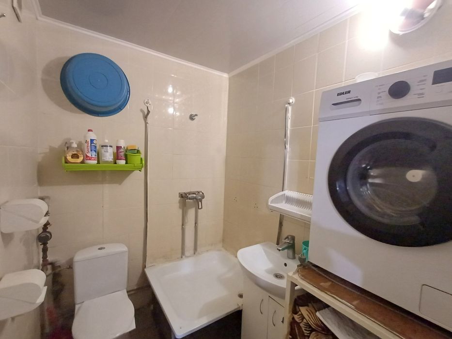 Продам кімнату в гуртожитку  на Антонова