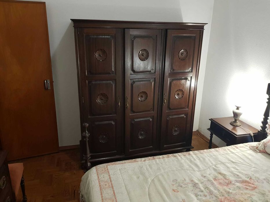 Mobília de quarto antiga