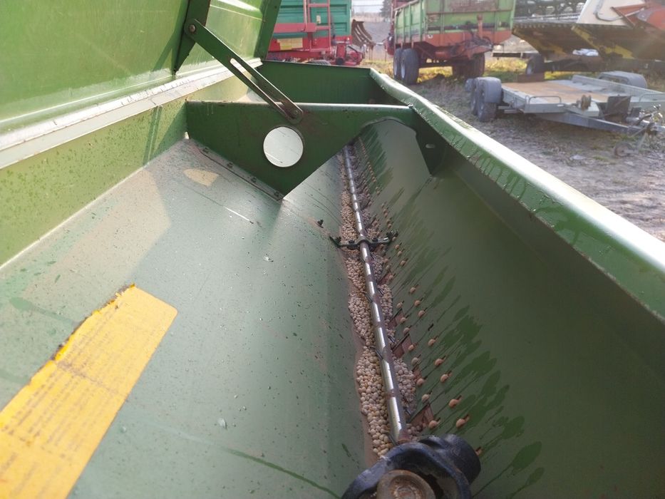 Siewnik zbożowy Amazone D8 30 Special talerzowy d7 3 m