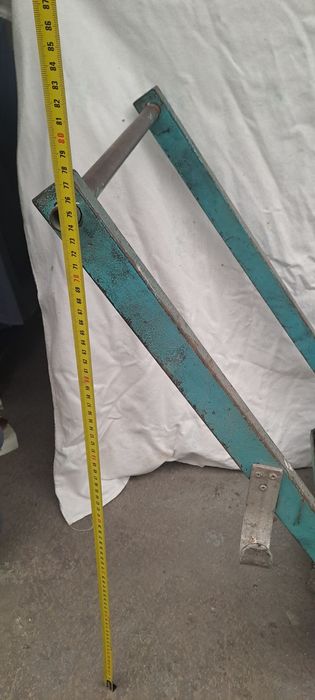 Carrinho de transporte em ferro e madeira