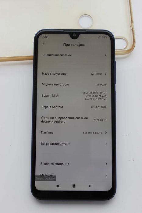 Продам телефон Xiaomi Mi Play 4/64