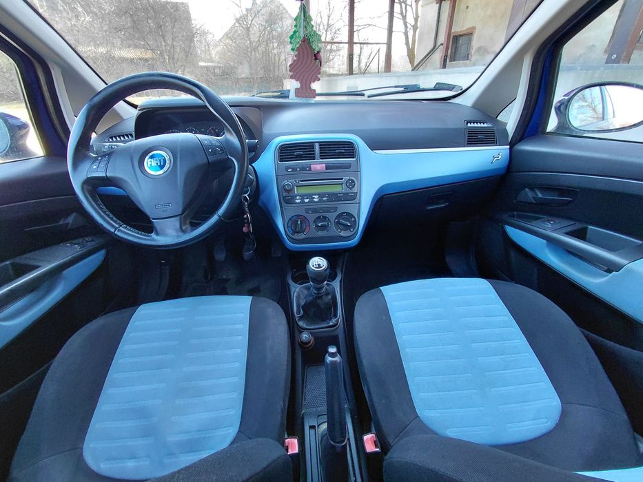 Ładny Fiat Grande Punto 2006r 5drzwi 1.2cm benzyna
