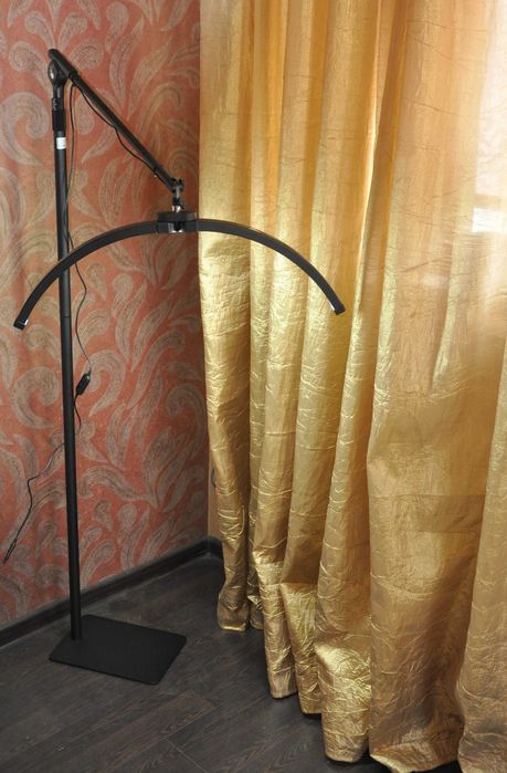 Лед лампа Луна на стойке черная/ Светодиодная лампа в салон 2м 30Вт