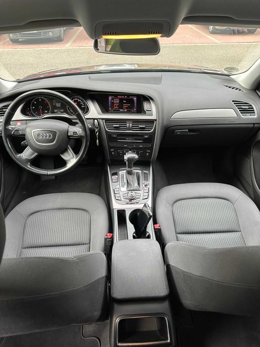 Audi A4 B8 2.0 TDI LIFT | Navi | Xenon | LED