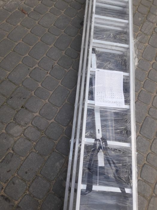Drabina aluminiowa wysoka 3x11 szczebli