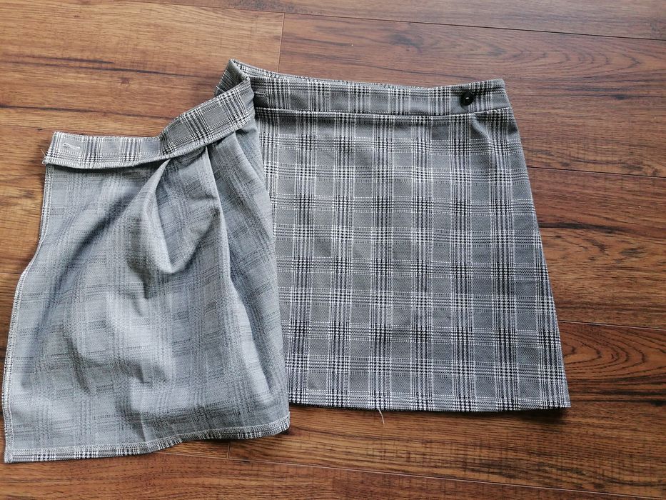 Rozm. ok S, Czarno - biała minispódniczka