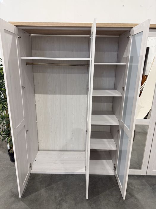 Ładna biała szafa z lustrem 240 cm super stan dowóz wysyłka