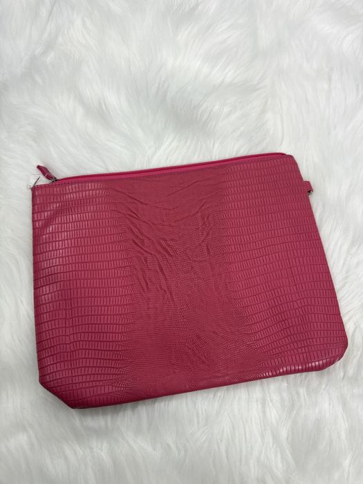 Różowa kosmetyczka