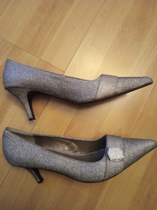 Buty damskie eleganckie r . 40 brokat