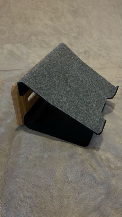 Підставка для ноутбука Eversolid LA:ST 13-17" металева з фетром